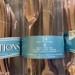 END RUN ROSE GOLD/COPPER / SILVER PLASTIC CUTLERY .